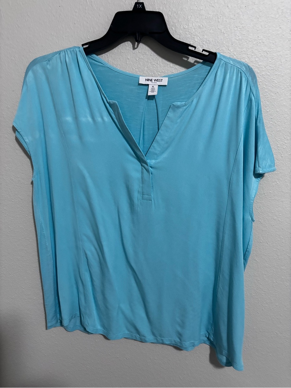 Nine West cap sleeve pullover top